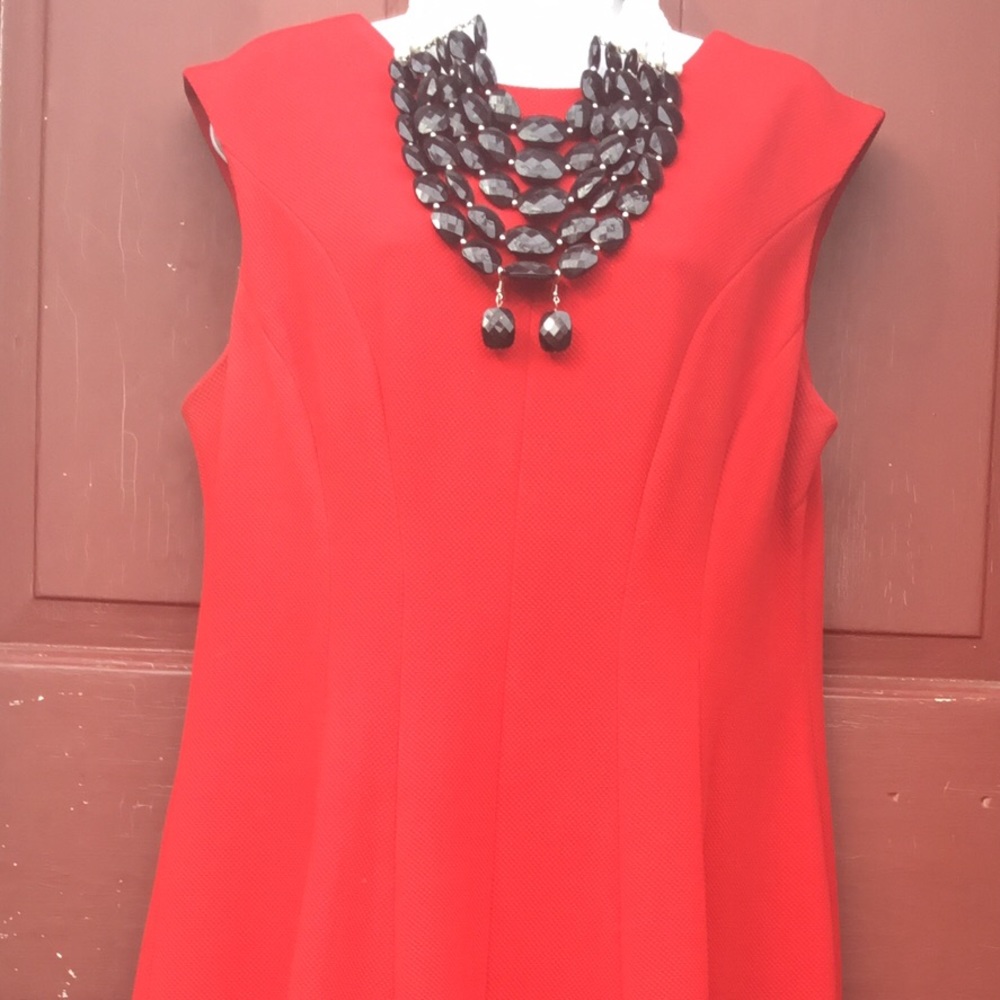 Designer Dress - Picture 2 of 4